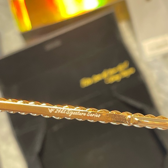 Vintage Frames Company “Full Cuban Snatch 24KT Gold” Sunglasses *EXCLUSIVE* - Picture 9 of 16